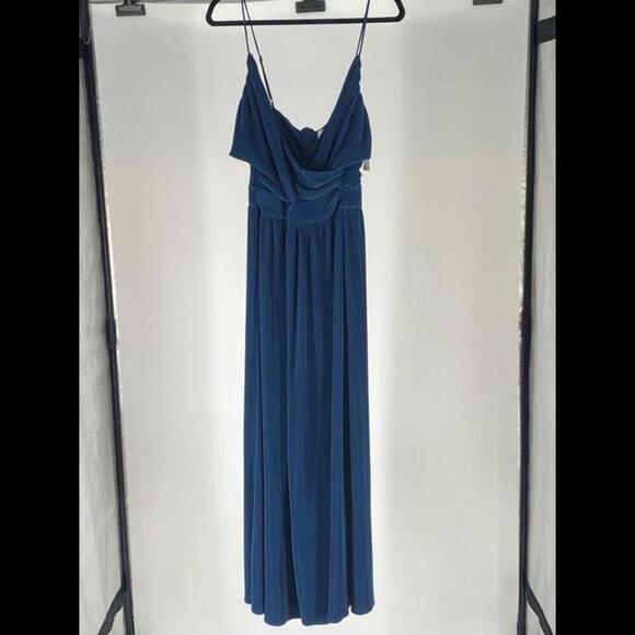 Elegant Blue Jumpsuit with Spaghetti Straps - Picture 1 of 2
